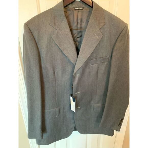 Silvio Bresciani gray blazer size 42R  new with tags  3 button - Picture 1 of 9